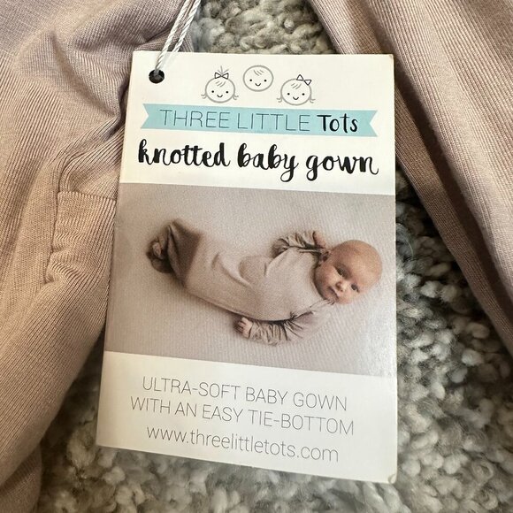 Three Little Tots Modal Mauve Grey Newborn Knotted Gown Baby Gift NWT Minimal - Picture 4 of 4